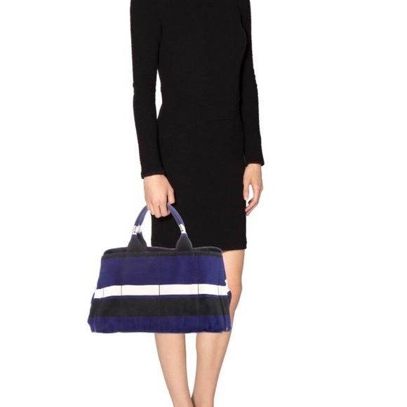 GUCCI CANAPA TOTE 👜🛍️ coming soon!!! Printed Canvas Large - Picture 4 of 4